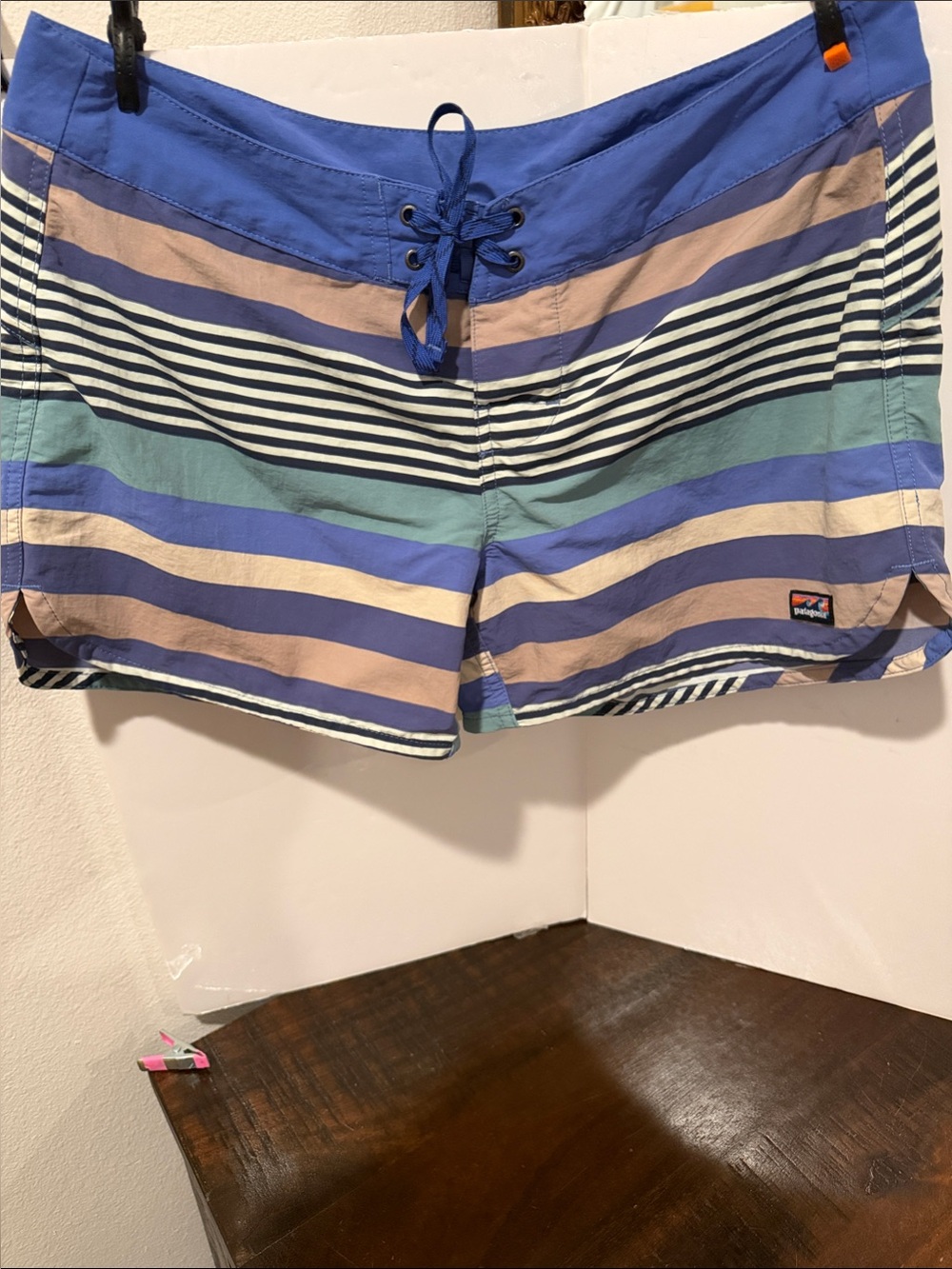 Patagonia wayfarer board shorts